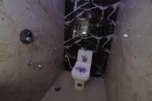 The Velorique Jaipur For Couples and Families - image 5
