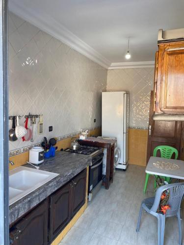 2-Bedroom Hassan Apartment for rent per night - image 2