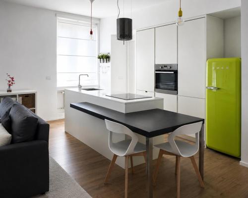 Modern Apartment next to Gae Aulenti