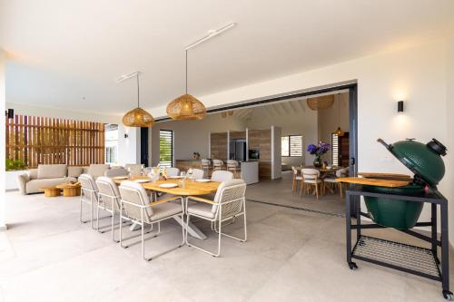 발코니/테라스, Villa Dushi Brisa 650 - Coral Estate in 빌리브로르뒤스