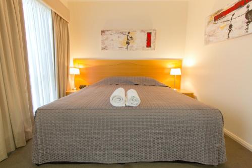 Harvest Lodge Motel - Gunnedah Room Type - King Room with Spa Bath