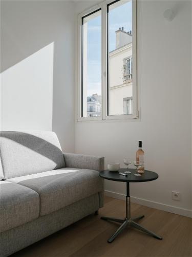 Cozy Bright Parisian Studio Belleville by Weekome