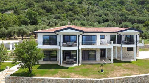 Villa Adria Heights - Pool - Seaview - Outdoor Kitchen - Private Luxury in Ravanj