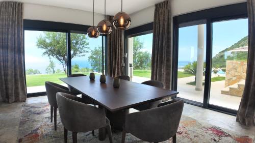 Villa Adria Heights - Pool - Seaview - Outdoor Kitchen - Private Luxury in Ravanj
