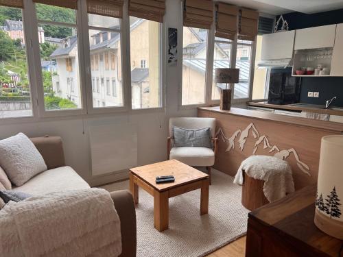 Chez Sabrina et Alain Cozy apartment - mountain view - very central - 4 people