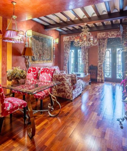 Plaza San Francisco Luxury 1