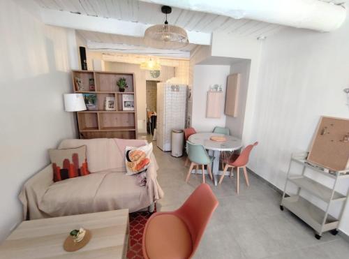 Maison au centre ville, étoilée, une chambre