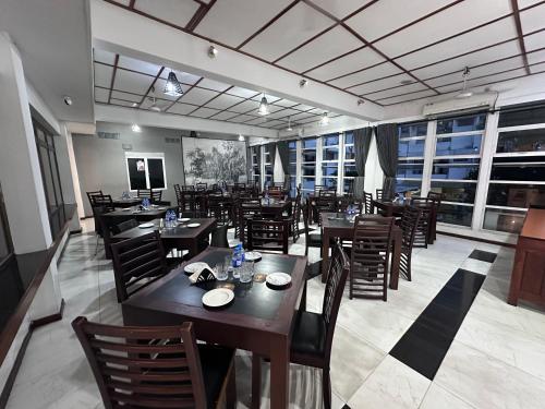 Restaurant, Subhas Tourist Hotel in Jaffna