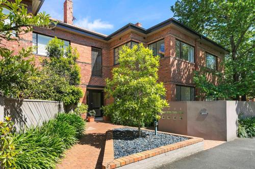 Stylish Apartment, Malvern East in Malvern