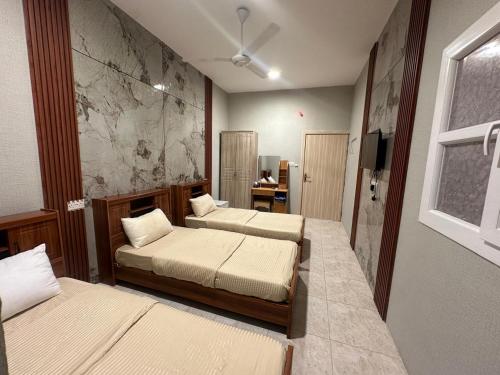 rose garden hostel روز جاردن نزل in 杜古姆