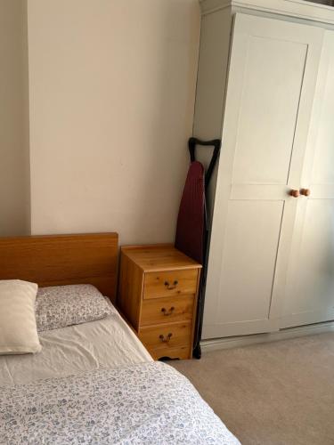 Private Lovely double bedroom 4