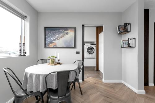 A modern and stylish furnished house in Reykjavík (A modern and stylish furnished house in Reykjavik) in 林德賽爾