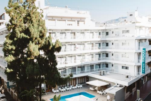Camera twin, balcone
