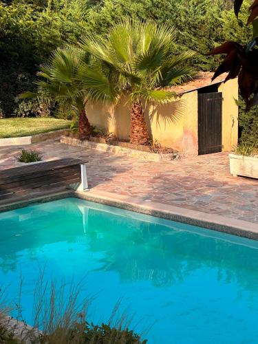 Villa piscine et jardin proche plage Saint-Tropez - Location, gîte - La Croix-Valmer