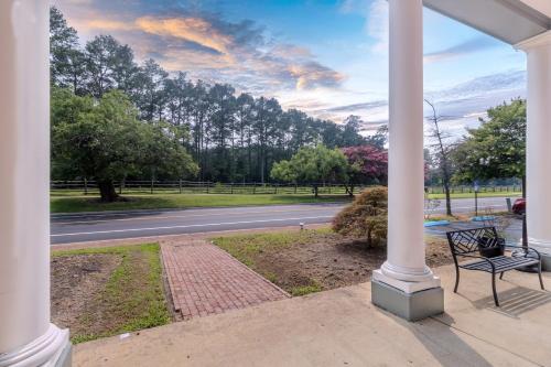 Quality Inn & Suites – Williamsburg, VA