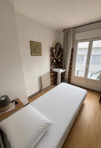 1 twin bed