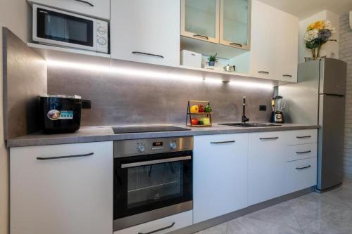 virtuve, Family friendly house with a swimming pool Oslje, Dubrovnik - 18381 in Topolo