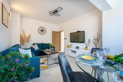 Family friendly house with a swimming pool Oslje, Dubrovnik - 18381 in Topolo