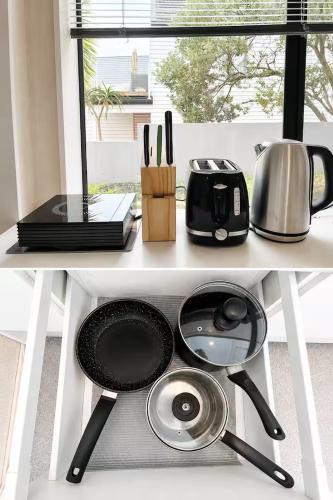 廚房, Sunny Studio in West Harbour & 3 Mins to Waterfront & Secure Parking in 西港