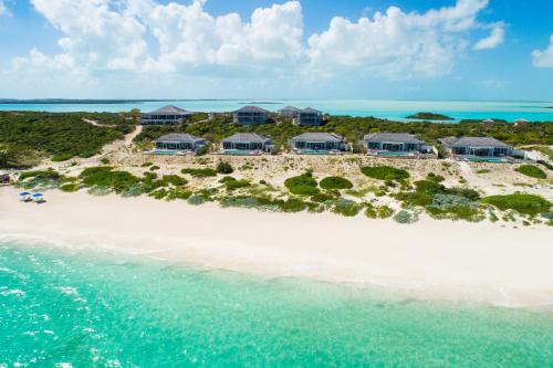 Sailrock South Caicos - Island Hop Flight Included