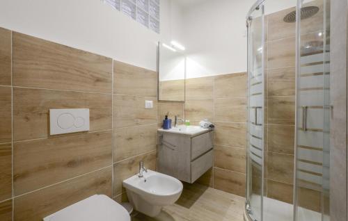 Bathroom, Cozy Apartment In Carro With Wifi in Carro (La Spezia)