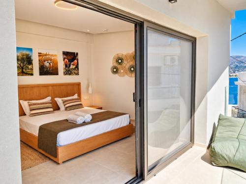 Port 7 Suites