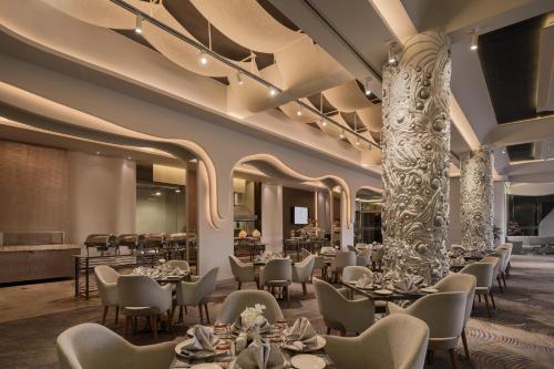 餐廳, 亞歷山大幻影皇冠假日飯店 – 洲際飯店集團旗下 (Crowne Plaza Alexandria Mirage by IHG) in 亞力山卓