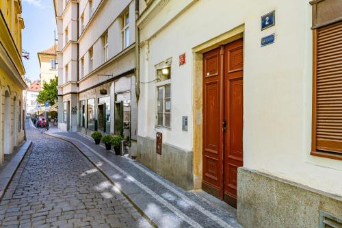 Prague Days - Studio in the Heart of Prague near Astronomical Clock - image 4