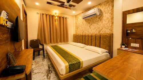 Hotel M - INN - UJJAIN