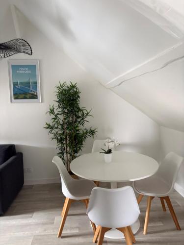 appartement centre ville LILLEBONNE 2eme etage - Location saisonnière - Lillebonne