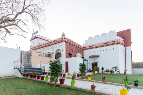 Haveli Ulfat Rai - Chaubeyji's Heritage Hotel
