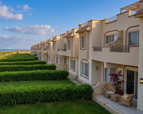 Beach & Pool View Chalet - Ras Sedr in Ras Sedr