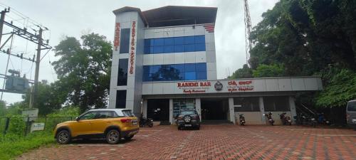 Shree Ganesh lodging in Varamballi