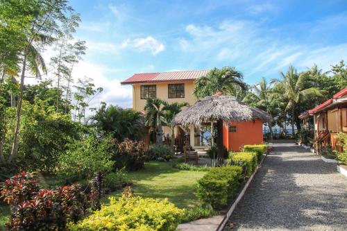 Garden, Isla Hayahay Beach Resort and Restaurant in Calape