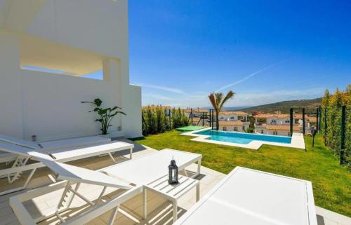 Golden View 2472 Private Pool & Jacuzzi