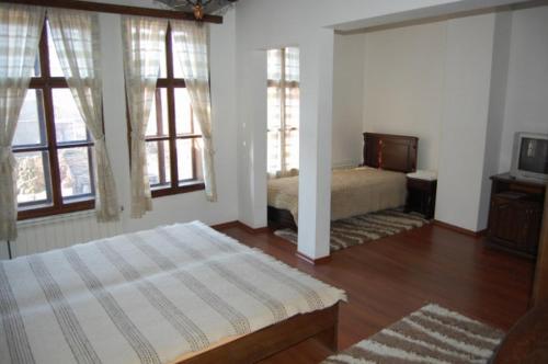 Trevnenski Kat Hotel - main image