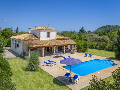 Nice villa near centre of Pollença