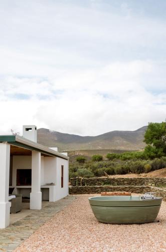 Karstais baseins, Game reserve stay between Riversdale and Barrydale in Riversdale