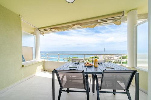 Exceptional 2-bedroom apartment with AC Wi-Fi