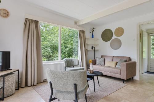 2 bedrooms, 4 beds