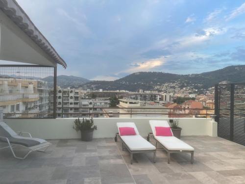 Incredible rooftop villa - sea and city view