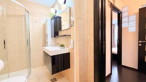 The Central Nest - 1BR Steps from Athenaeum - image 2