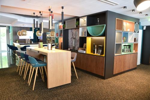 Bar/lounge, Holiday Inn - Salzburg City By IHG in Salzburg