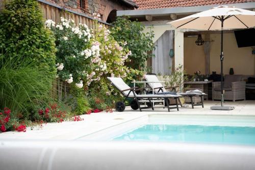 Facilities, Traumhaftes Anwesen mit Gutshaus und Nebenhaus in Niedere Borde