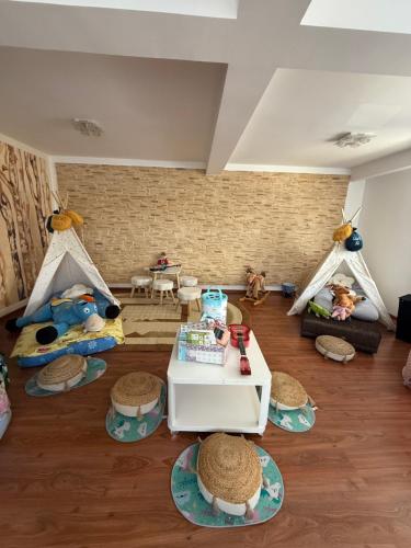 Harmony House Vera Lux