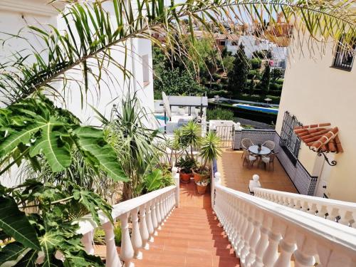 Urogallos Poolside Retreat 2BR, 2 Baths & Shared Pool in La Sierrezuela