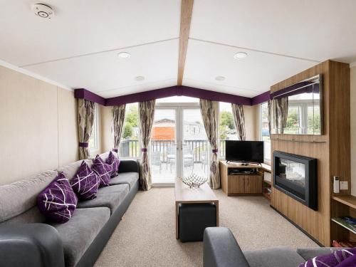 Lovely Caravan With Front Decking At Carlton Meres Park Ref 60018R in Rendham