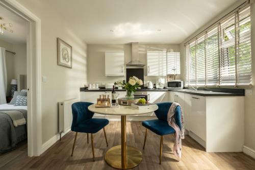 Dreamwood Retreat - Woodland Retreat With Private Hot Tub - Blandford Forum