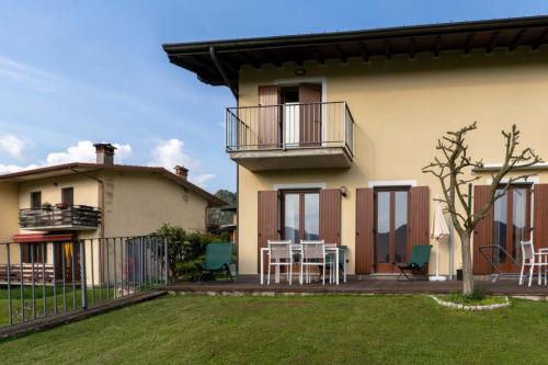  Casa Flora in 25074 Crone