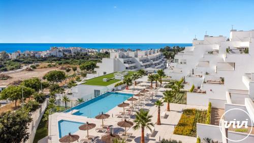 ViVi Homes - Casa Solara - Pool - Gym - Terrace